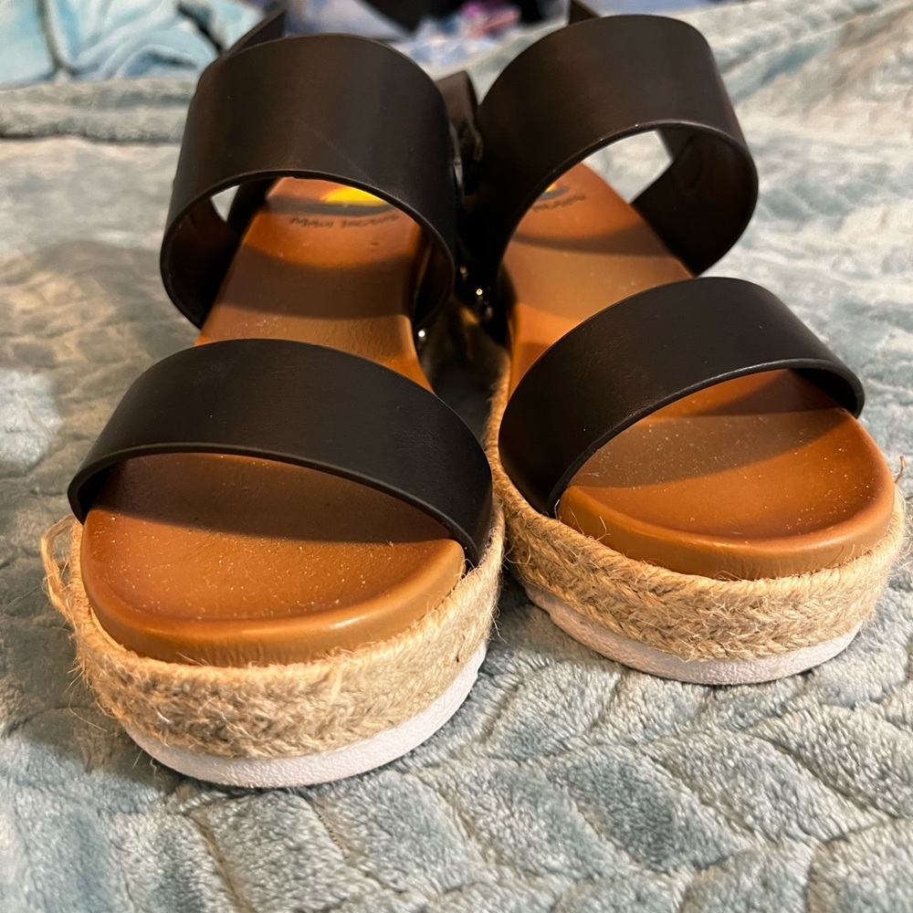 Black sandals
